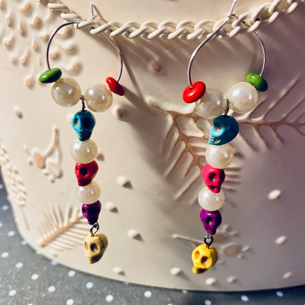Skull Dangle Earrings